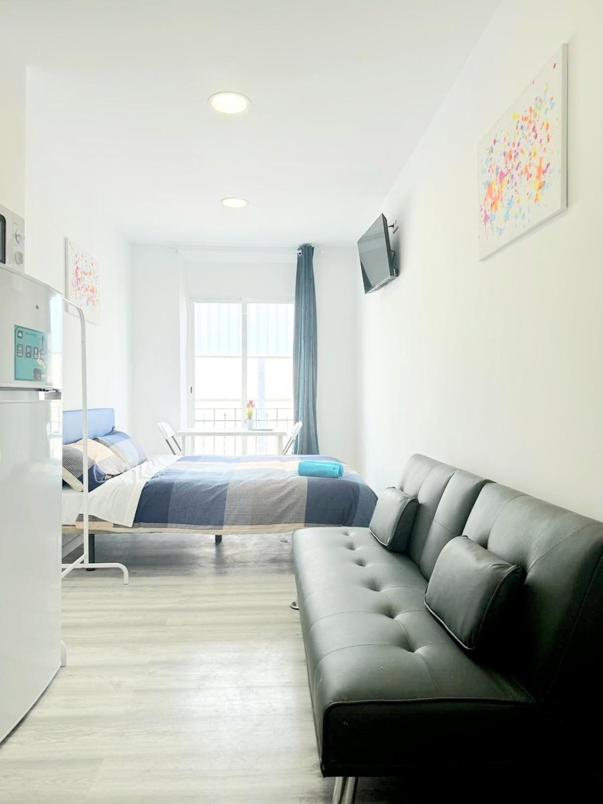 Apartamentos Aeropuerto Valencia Manises Luaran gambar
